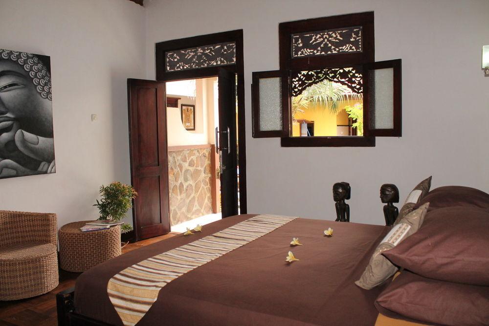 Bagaz Cottage Gili Trawangan Exterior photo